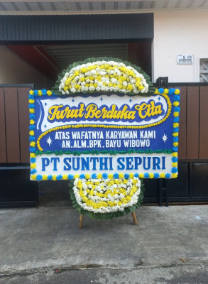 Papan Bunga Duka di Teluk Kabung Selatan