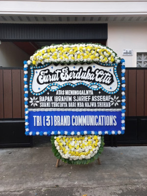 Papan Bunga Duka di Teluk Kabung Selatan